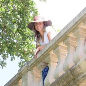 Meet your Posher, Lizzie